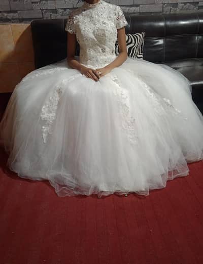 imported fluffy maxi for wedding, bridal shower and parties