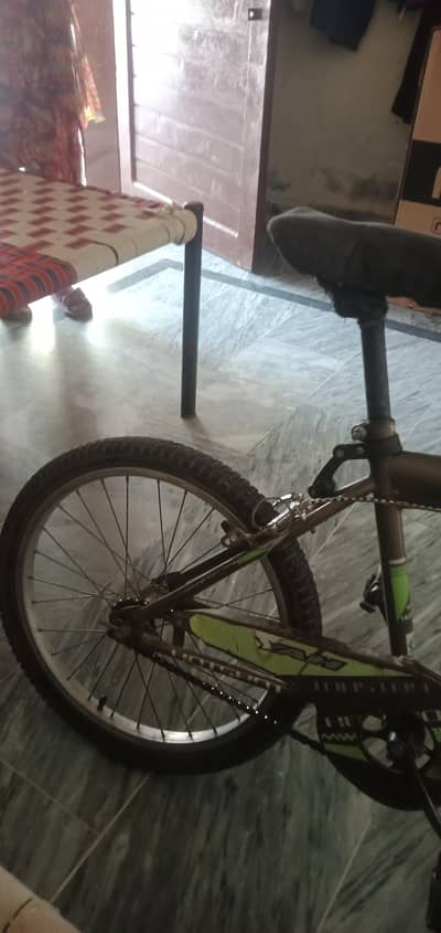 selling children bycycle
