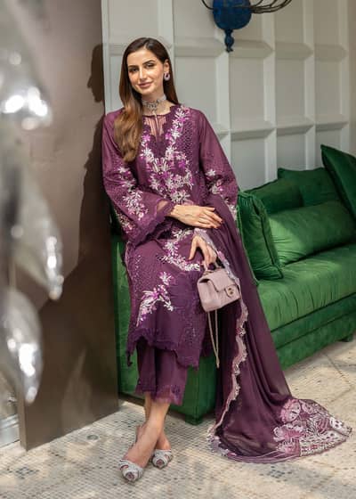 Saira shakira lawn, sana safinaz lawn. Sapphire