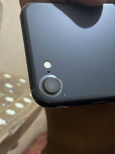 Apple iPhone SE
