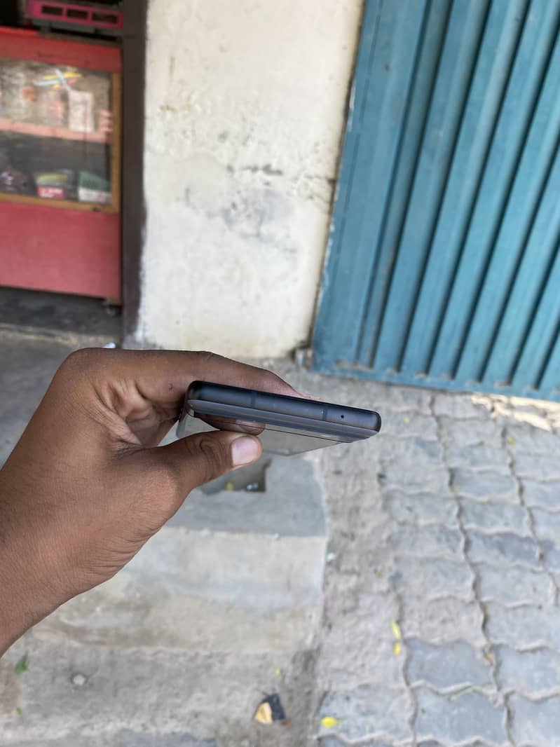 GOOGLE-Pixel 6a/- 3