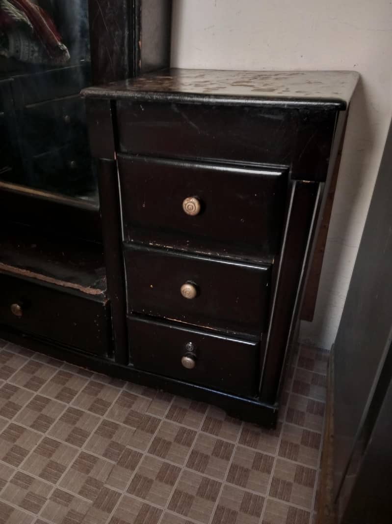 dressing table 2