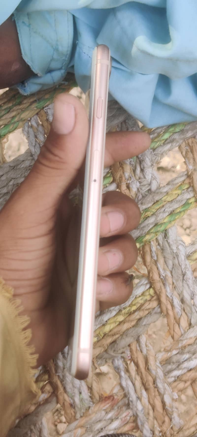 Apple iPhone 8 Plus 3