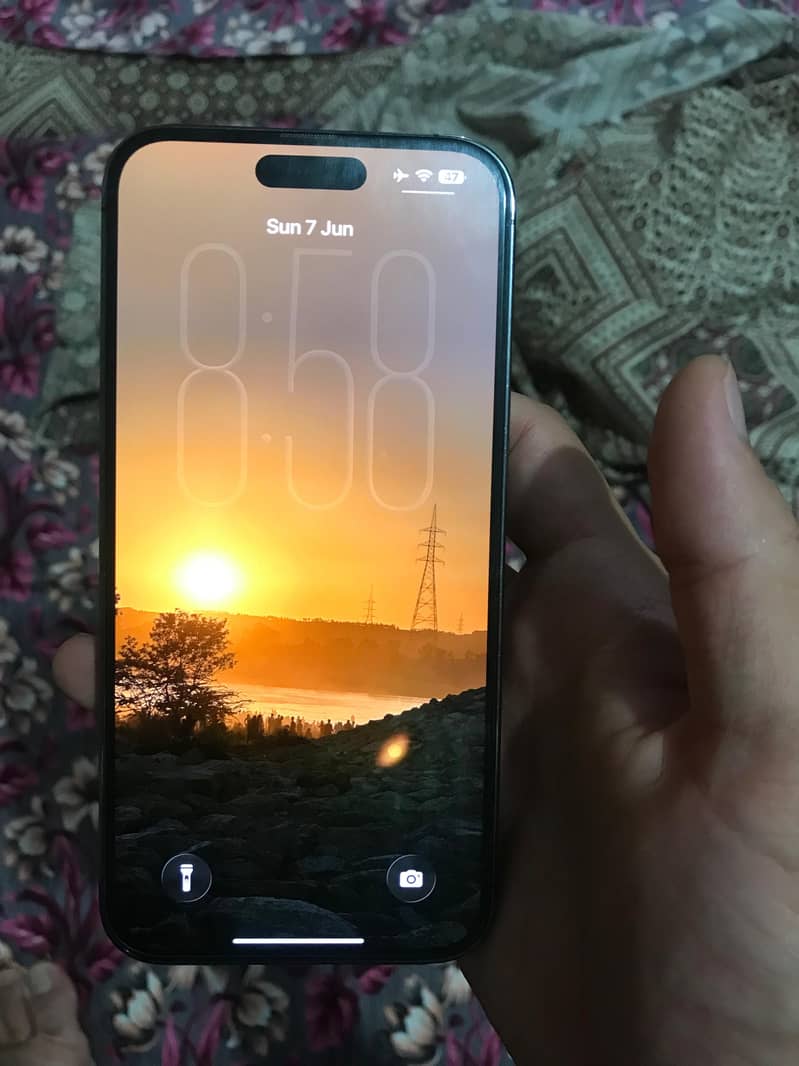 iPhone 14 Pro Max 2
