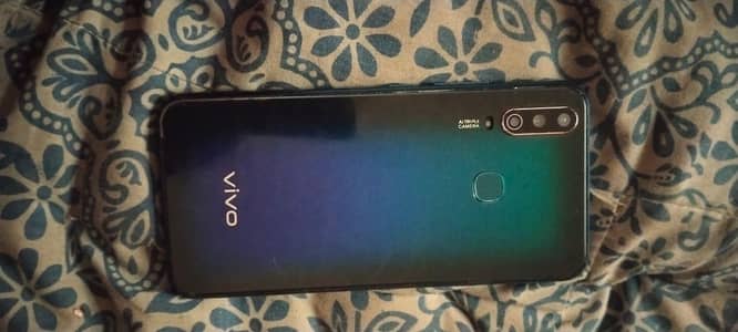 Vivo Y17