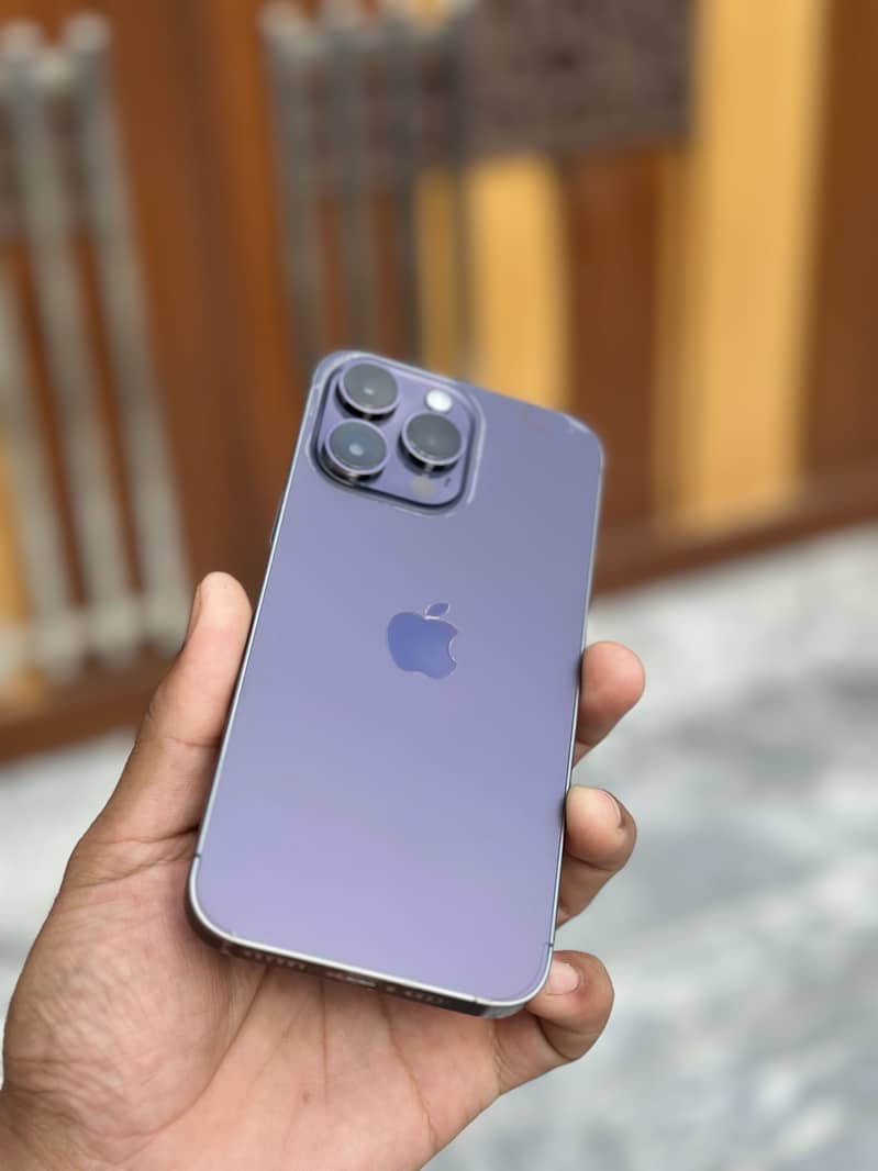 iPhone 14 Pro Max 1