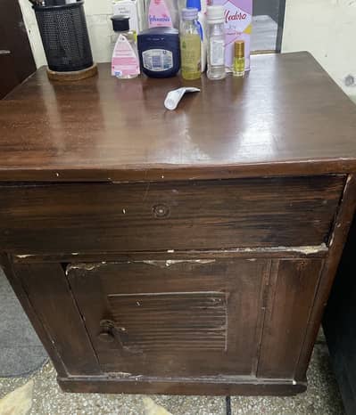 2 pair Side table same design and color