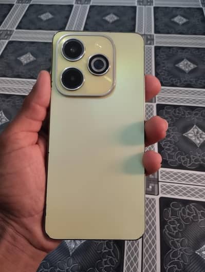  Infinix HOT 40i (13GB* / 128GB) - Box Ke Sath 