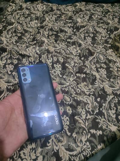 OPPO Reno4