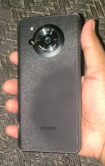 Sharp Aquos Sense7