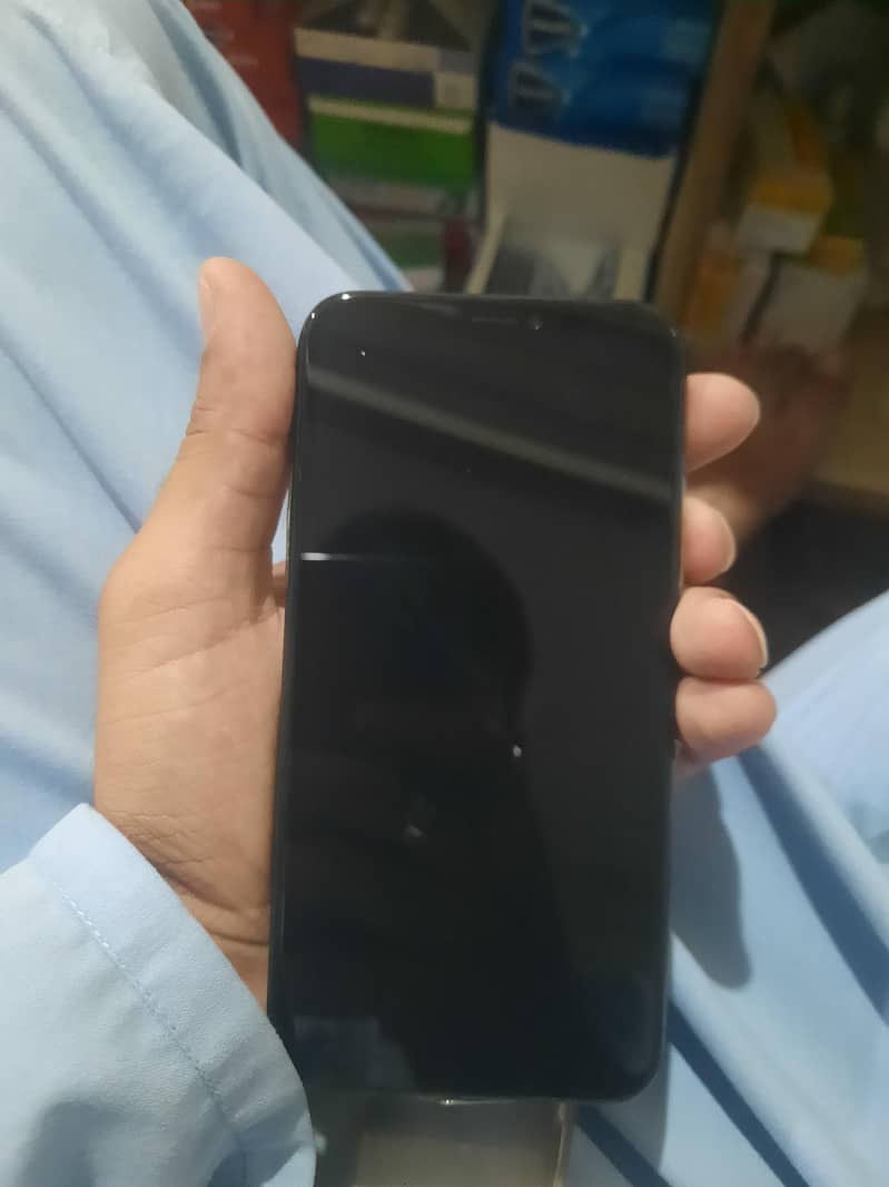 Apple iPhone X 3