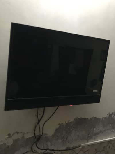 LCD 32 inch for sale