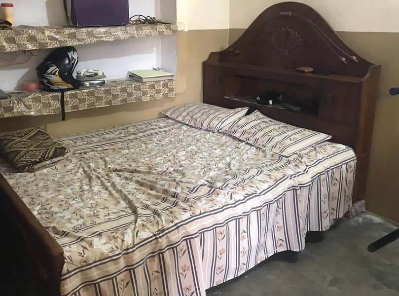 BED AND SOFA SET 0