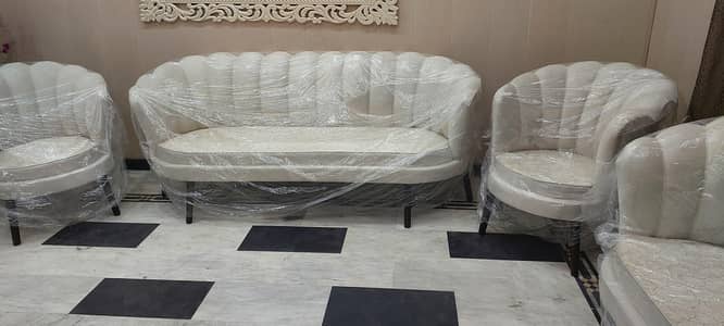 Sofa Set 5 seater use nhi hwa new condition ma ha