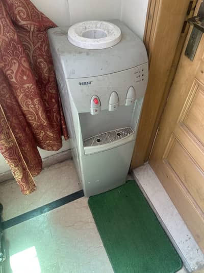 Water dispenser
