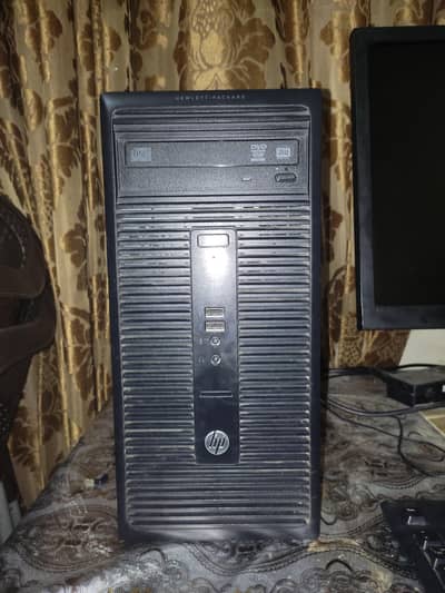 20 inch monitor 8 GB ram 4 GB CSD core i3