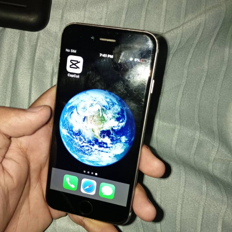 Apple iPhone 6 1