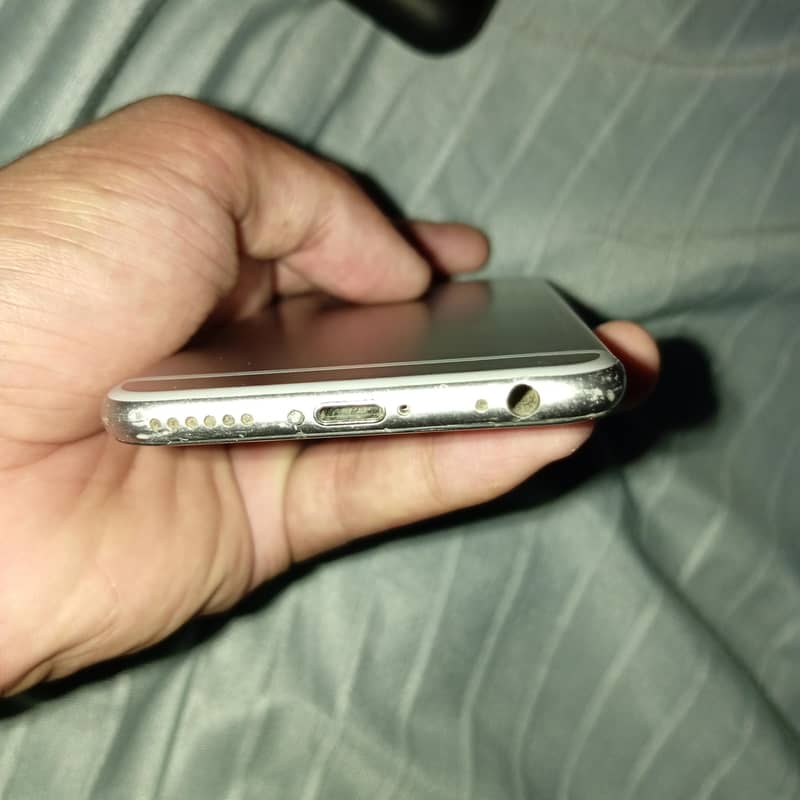 Apple iPhone 6 9