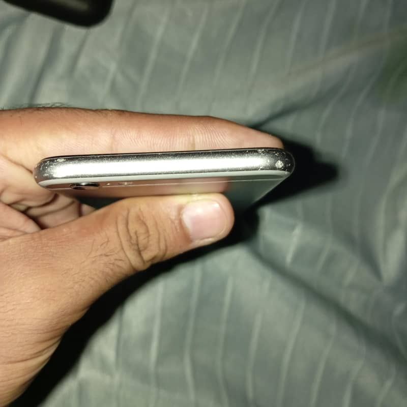 Apple iPhone 6 12