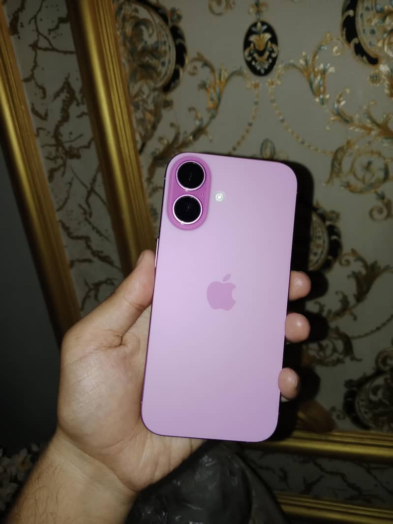 Apple iPhone 16 1
