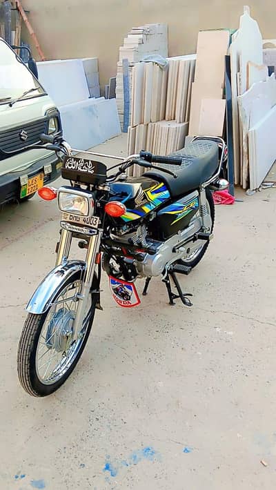 Zero metar bike just 1000 km driven All original