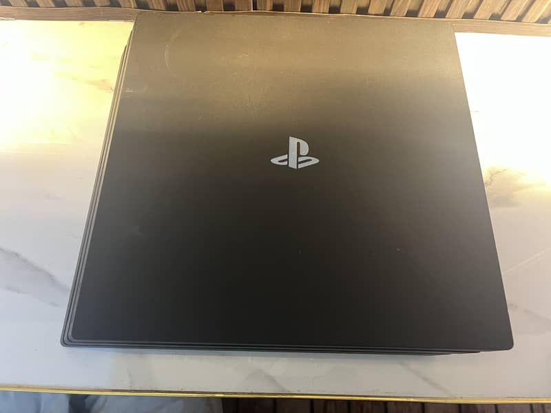 PS4 Pro 1TB Jailbroken 5