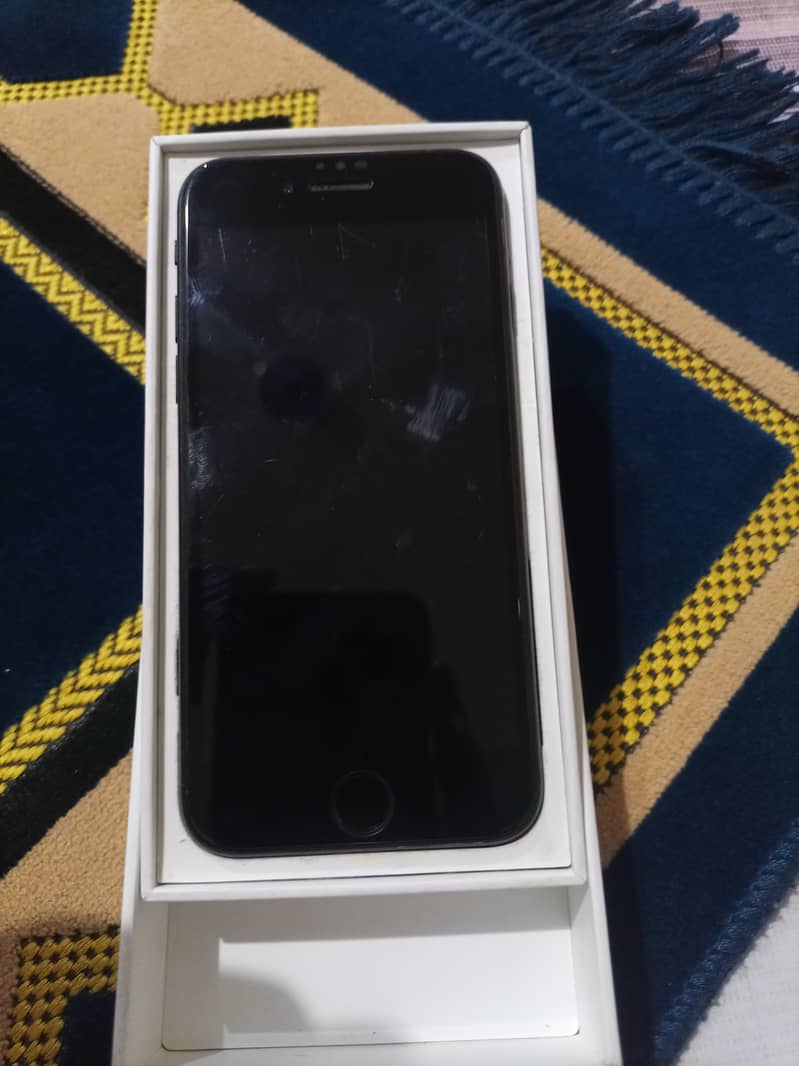 Apple iPhone SE 2