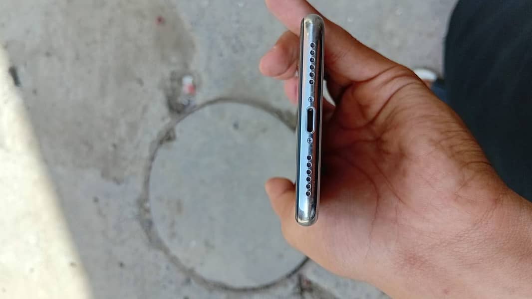 Apple iPhone X 1