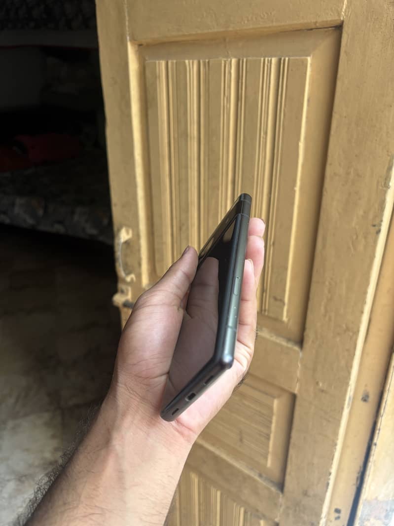 Google Pixel 7a 5
