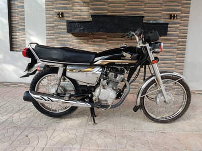 HONDA 125 - MODEL 2020 - KARACHI NUMBER - 0320/2257/271