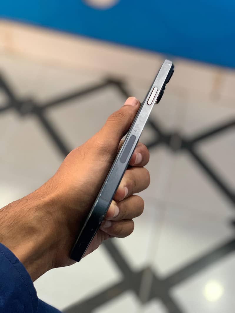 Apple iPhone 14 plus 4