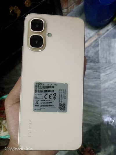 Infinix smart10 4/64 all ok 10/10 with box and charger