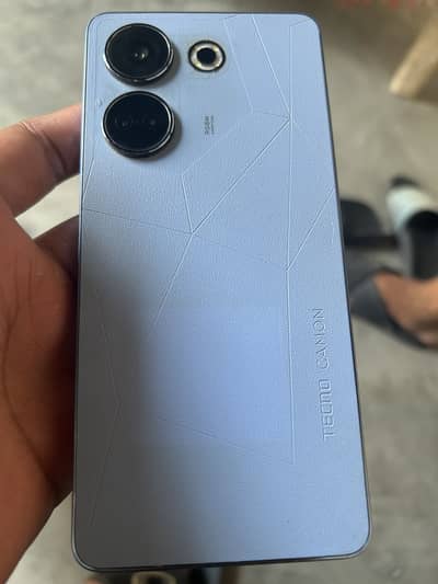 Tecno CAMON 20