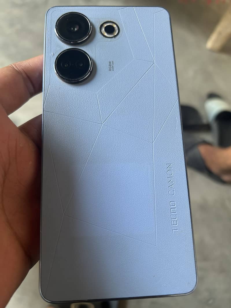 Tecno CAMON 20 3
