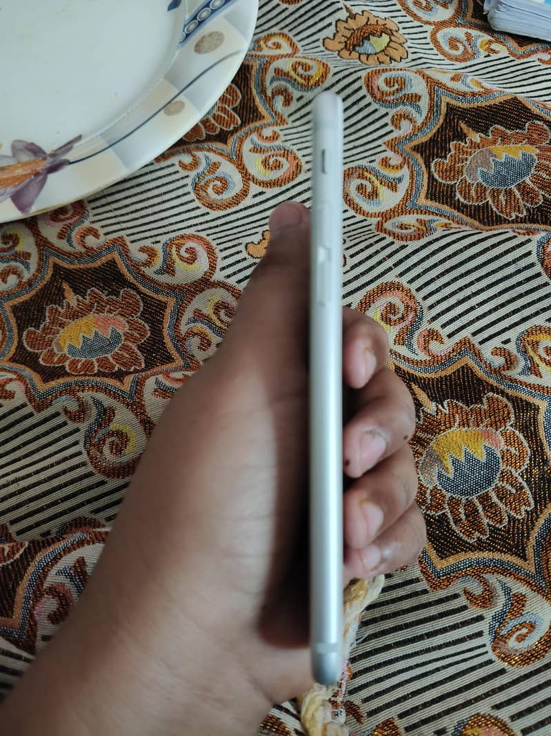 Apple iPhone 6 1