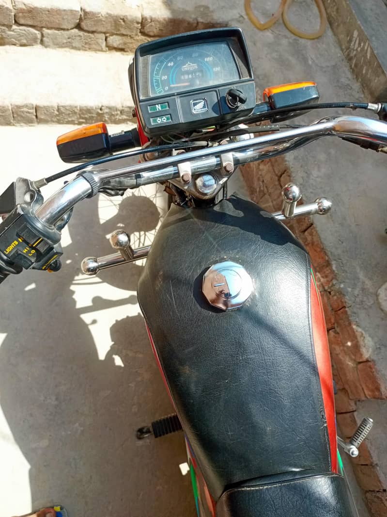 Unique 70 CC 0