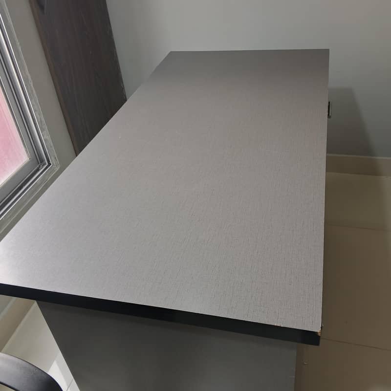 Medium Size Office Table 1
