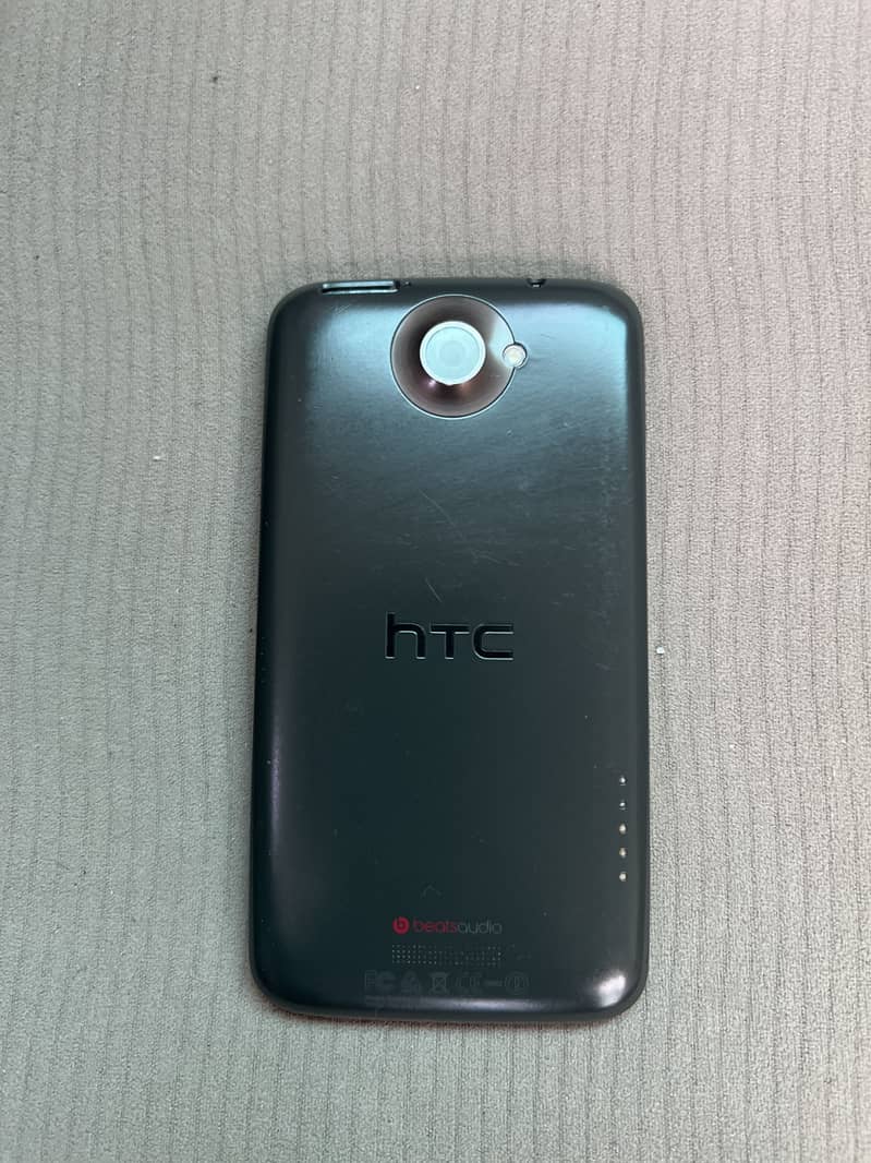 HTC One X 1