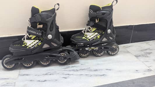 Roller blade spit fire skating shoes adjustable size 2 to 5 (34 to 37)