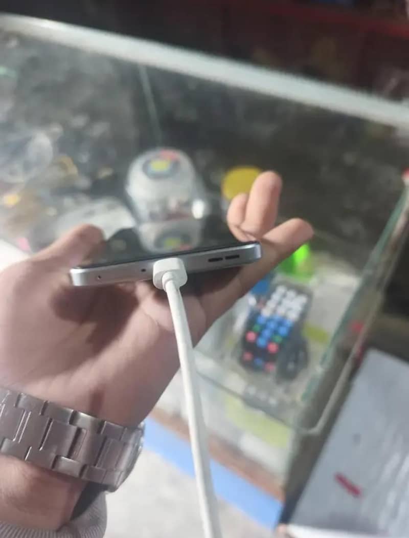 One Plus Ace 2V 6