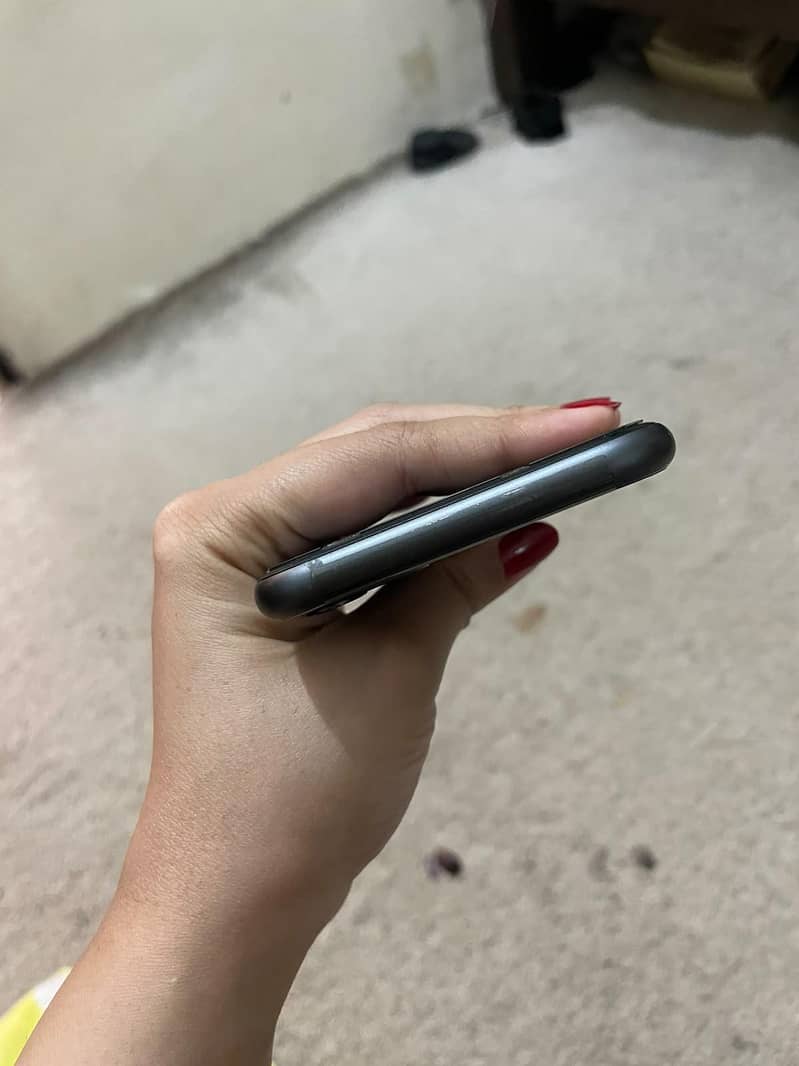 Apple iPhone 11 1