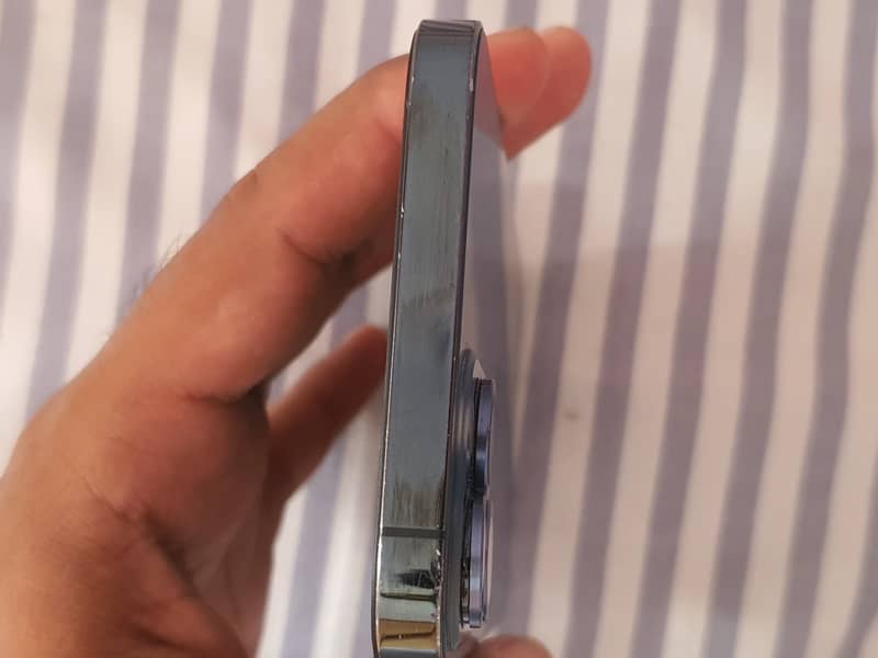 Apple iPhone 12 Pro Max 3