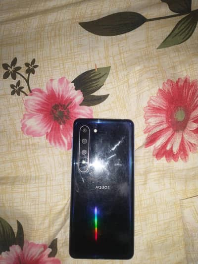 sharp Aquos R5G 12/256