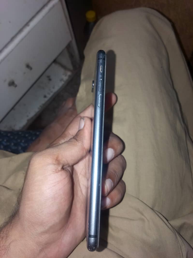 Apple iPhone 8 Plus 2