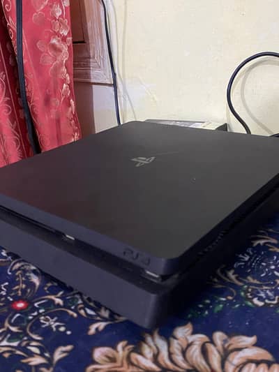 Ps4 slim jailbreak 9.0 1TB with 2 controllers