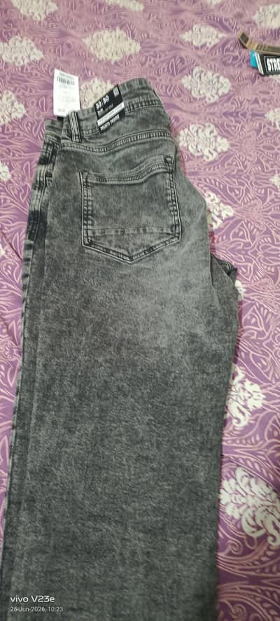 jeans pants