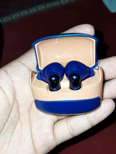 AirPods Wireless Earbuds
