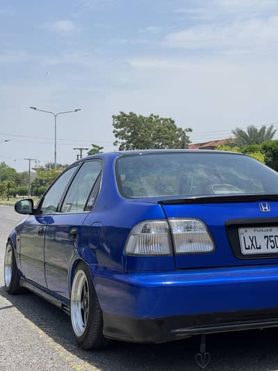 Honda Civic EXi 1999