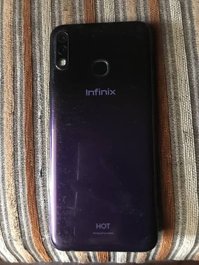 Infinix hot 8 lite 2/32 Gb