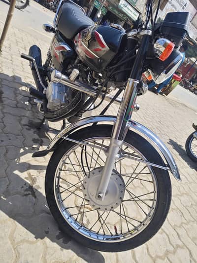 Hobda 125 cc black colour